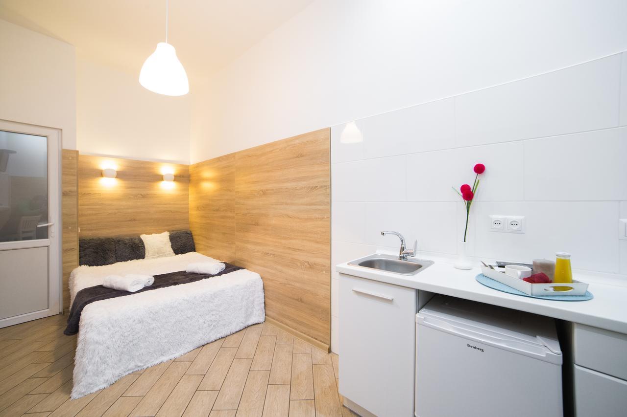 Smart Apartment On Filatova 리비프 외부 사진