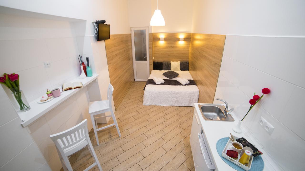 Smart Apartment On Filatova 리비프 외부 사진